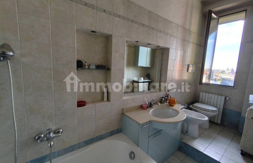 Attico in vendita a milano zona città studi trilocale con terrazzo e vista panoramica