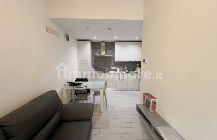 In affitto zona ghisolfa, Mac Mahon Trilocale arredato ideale per coppie e studenti