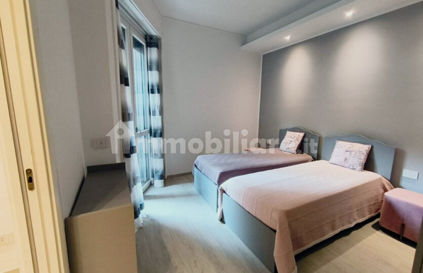 bilocale arredato e ristrutturato in corso vercelli a Milano in vendita